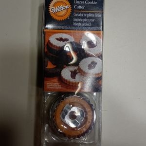 Wilt on linzer cookie cutter